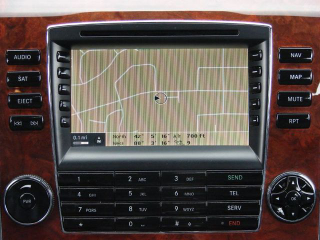 Illustration for article titled Nice Price Or Crack Pipe: 2004 Maybach 57 For $129,900?